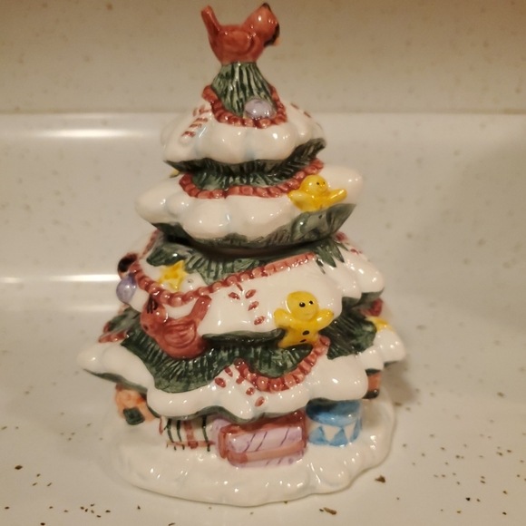 Fitz and Floyd Omnibus Christmas Tree Sugar Bowl and Lid, EUC - Picture 8 of 9